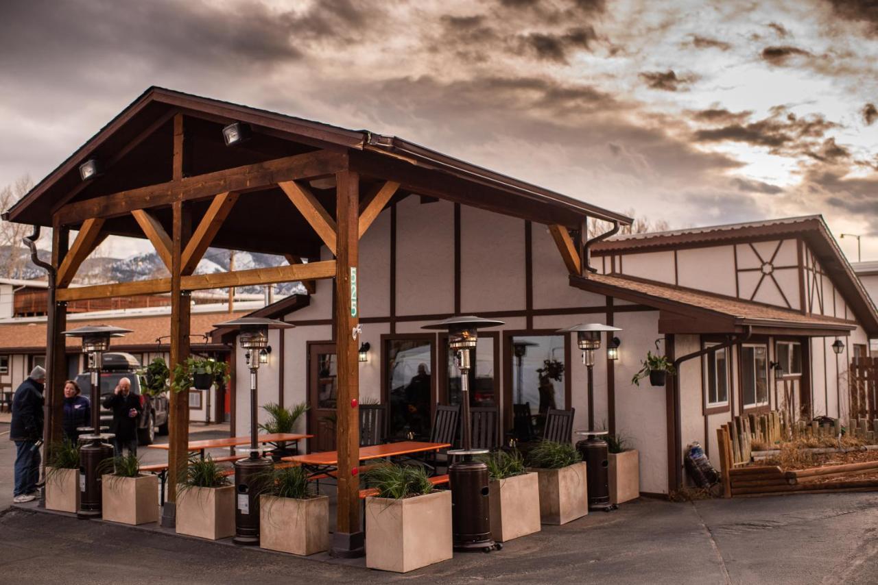 Loyal Duke Lodge Salida Exterior foto